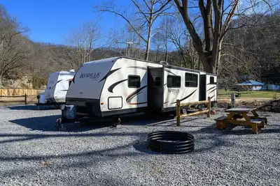 Image de Rv Site 8 Camper - Hatfield McCoy Trails