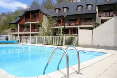 Image de Magnifique vue lac | Appartement pour 6 + Piscine