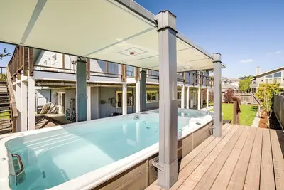 Image de Walk to Poplar Beach: Cozy Coastal Getaway w/ Yard