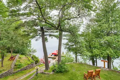 Image de Dock, Deck & Fire Pit: Lakefront Home in Walker!