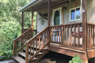 Image de Pop's Place on the Rapidan River.