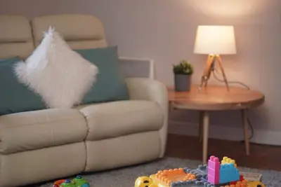 Image de 3-bedroom apartment 5km from picturesque village Barran with WiFi, fitness room