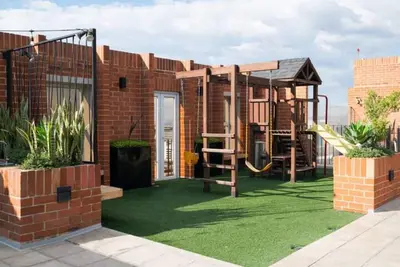 Image de 3 bed in trendy area