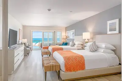 Image de 3 Units, Ocean Front 2 Queen at Beach Terrace, Complimentary Breakfast