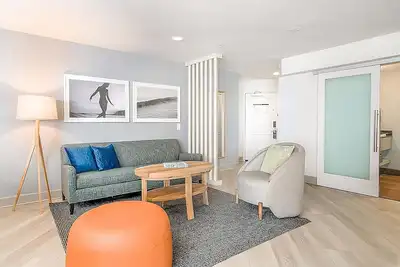 Image de 3 Spacious Units with Sea View, Pool Terrace 2 Queen at Beach Terrace