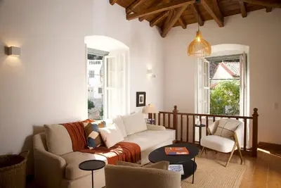 Image de Elegant Hydra Getaway