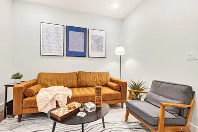 Image de Central 3br/4ba w/ Game Room - Perfect for Groups!