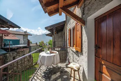 Image de Appartement 'Lake Como Cottage' avec balcon