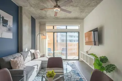 Image de Classy 2bd Apartment in Cdt with Gym Pool Parking