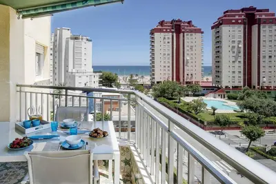 Appartement 'Tokiomar Playa' avec vue sur la mer, Wi-Fi et climatisation