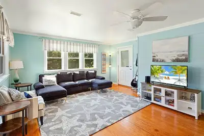 Image de Charming Frisco Cottage | Deck, Porch & Beach Vibes