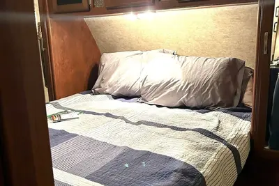 Image de Cozy 5 Bed Glamping Retreat Peachessa Experience @ Khp