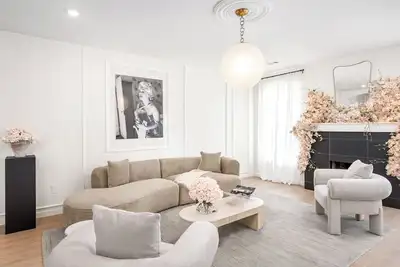 Image de 90°F Pool & hot Spa • Gated  4 Pkg • All Ensuite • Sleeps 17