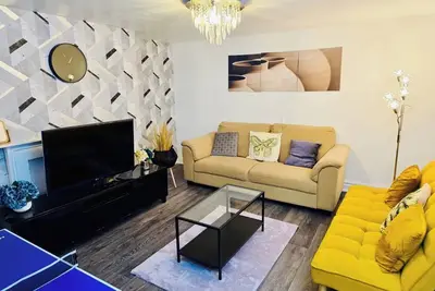 Cosy Liverpool Apartment Upto 8 Guests