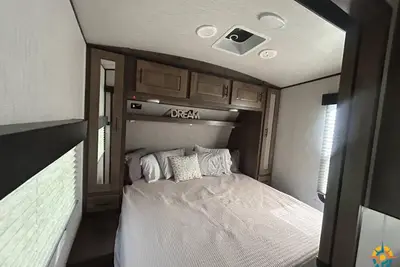Image de Spacious Rv w/ 3bd Setup Toy Hauler Torquinantor Experience @ Khp