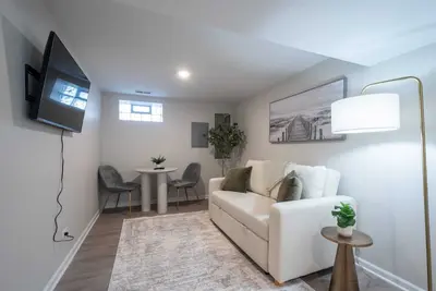 Image de Private Chicago Apartment with Free Street Parking and In Unit Washer Dryer