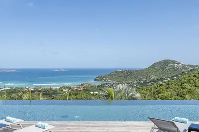 Image de 4 Bed Villa in Lurin, St Barths