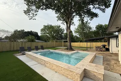 Image de The Dunn Right - Pool, Game Room, Yard Games, 1. 5 Miles to Tamu