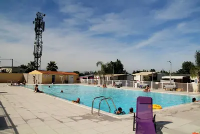 Image de Mobil-home climatisé 4 pers  terrasse Xxl piscine, proche mer, parking réservé