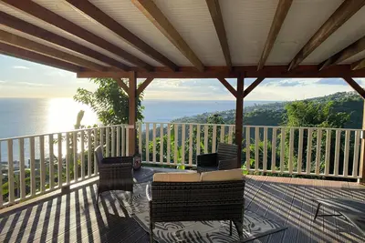 Image de Nid bleu à Schoelcher : calme, évasion, vue mer, nature, plages et commodités