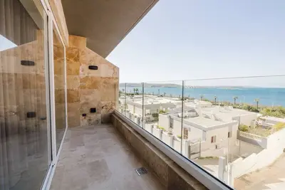 Image de Enjoy a stylish experience at this centrally-located place