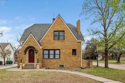 Image de Bilbos Cottage 3 bed 2 and a half bath home in College Hill