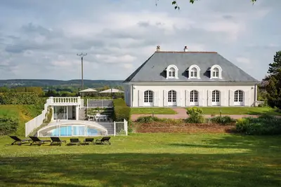 Image de Maison 15 p. + piscine sud Touraine