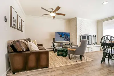 Image de 2br in Lionshead Village at Alphorn Condominiums - short walk to gondola