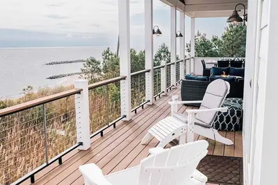 Image de Stunning Bay Front Escape + Private Beach + P-Pong