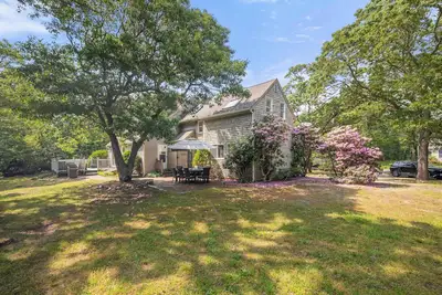 Image de 2 Miles to Coast Guard Beach!