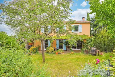 Image de O Grand Air, maison de vacances pour 6 personnes avec piscine privée près d'Avignon