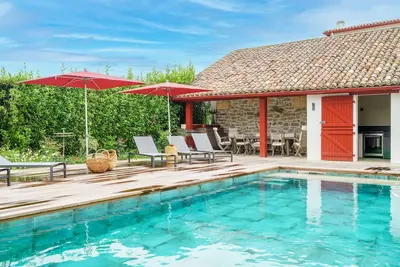 Image de Gorria – Villa haut de gamme au calme avec piscine chauffée, tennis, boulodrome à Arcangues