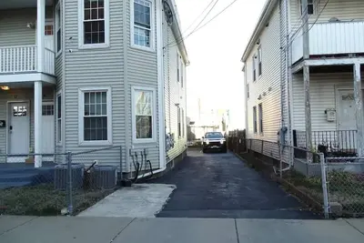 Image de Beautiful 2 Bed Apt, Minutes from Encore