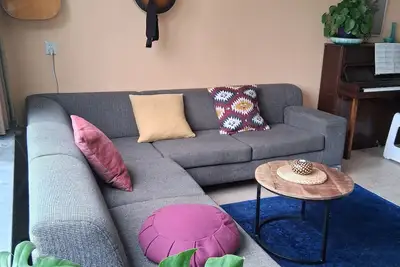 Image de Comfortable home close to train station and Amsterdam