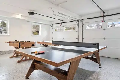 Game Room, Home Gym, 1 Mile to Beach