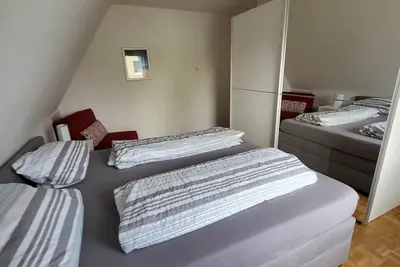 Image de 5 minutes from the beach is the vacation home Hanneke, with its 3 apartments