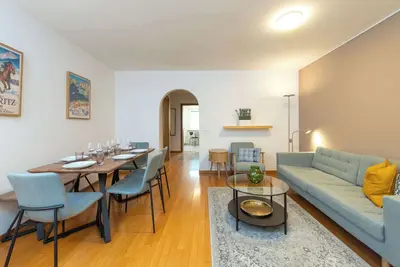 Image de Cozy Central Duplex, Garden & Family Comfort