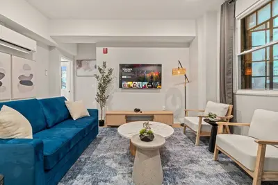 Image de Spacious 3-Bedroom Retreat in Center City