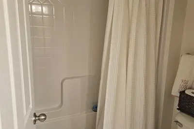 Image de Charming 2-bedroom house with WiFi, Ac in wonderful Columbus