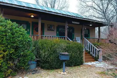 Image de Lovely Cottage nestled in Northern Arkansas's scenic Ozark Mountains