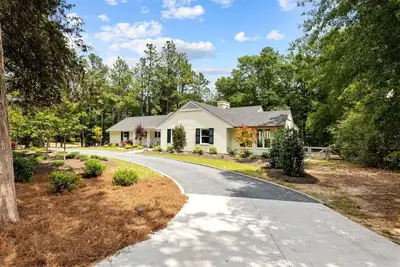 Image de Pine Cone Cottage - Village of Pinehurst