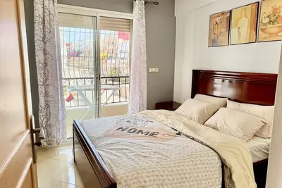 Image de Apparemment ensoleilléepour familles; à 5 min de la plage.