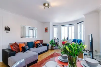 Image de Comfy & Convenient 2br Apartment Near Chester