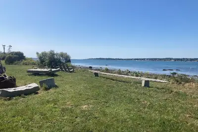 Image de Charming cottage with bucolic farm views, private waterfront 🏝️🐄☀️