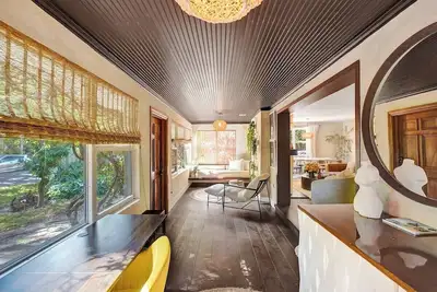 Image de Luxury Morningside Bungalow Steps to the Park