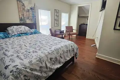 Image de Nice apartment near Whole Foods, Brown University, Miriam Hospital, Downtown
