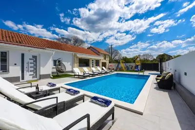 Image de Villa Mare with heated pool and gym