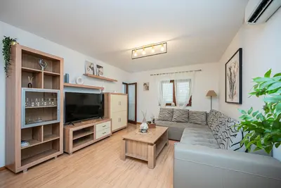 Image de Maison de vacances avec parking Novigrad (K-23821)