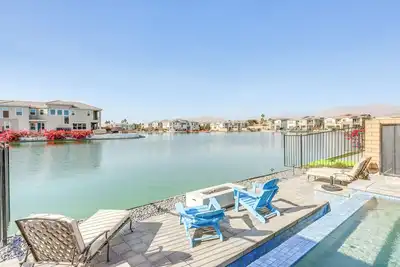 Image de Luxe Indio Lake House 7 Mi to Coachella!