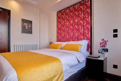 Image de Stylish 2-Room Stay with Scenic Views & Vintage Charm